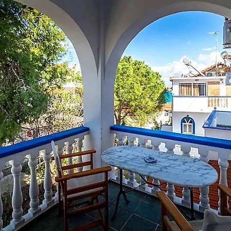 Velendzas Holidays 3*