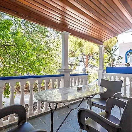Hotel Velendzas Holidays